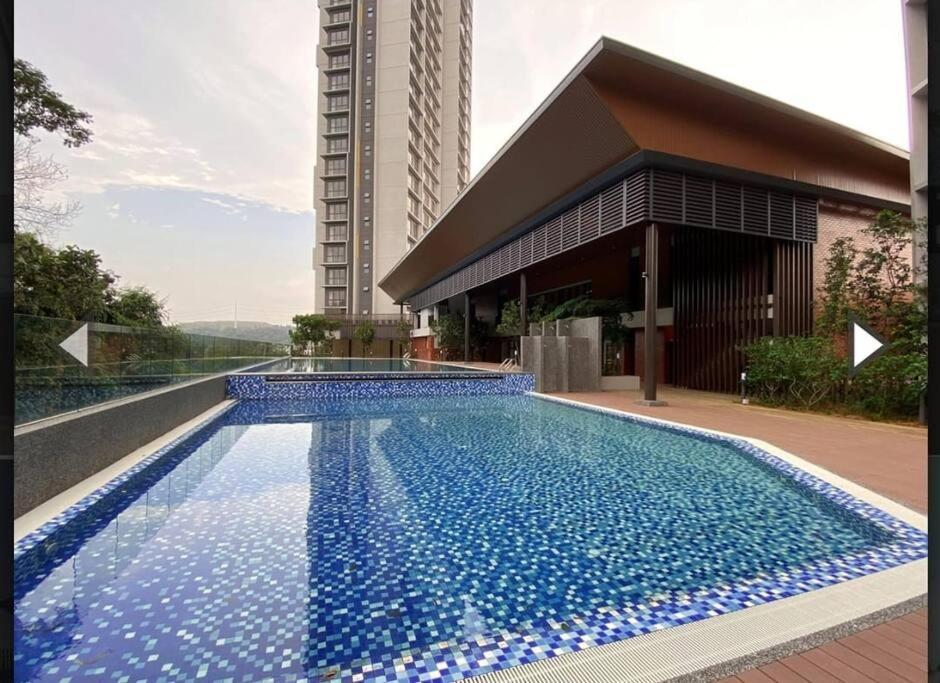 The Clio 2 Residences, Beside Ioi City Mall, Opposite Hospital Serdang, Beside Uniteen And Upm, Putrajaya Ngoại thất bức ảnh